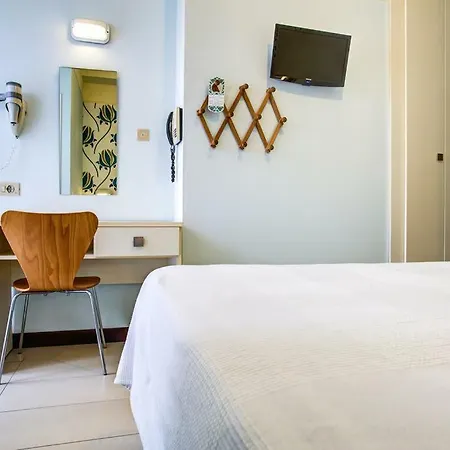 Otel Konrad 3*