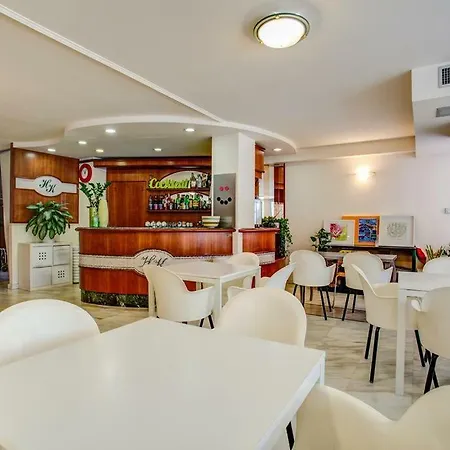 Konrad 3* Rimini